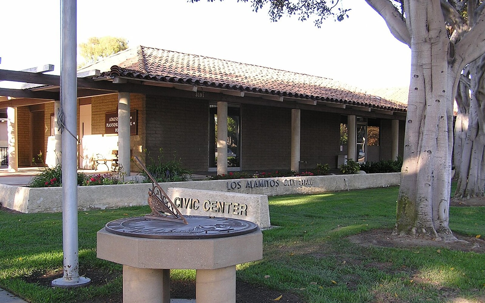Los Alamitos, California city view