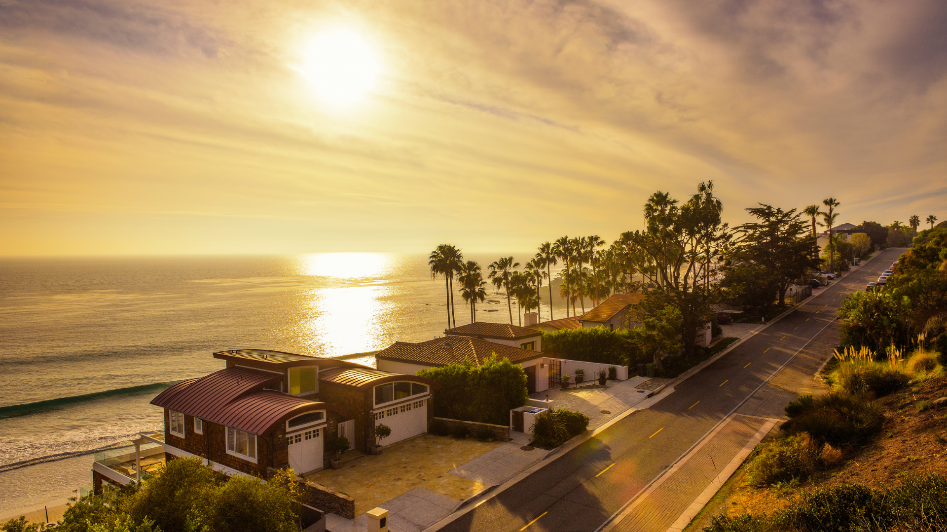 Palos Verdes hillside and coastal area representing hillside insurance and wildfire checks