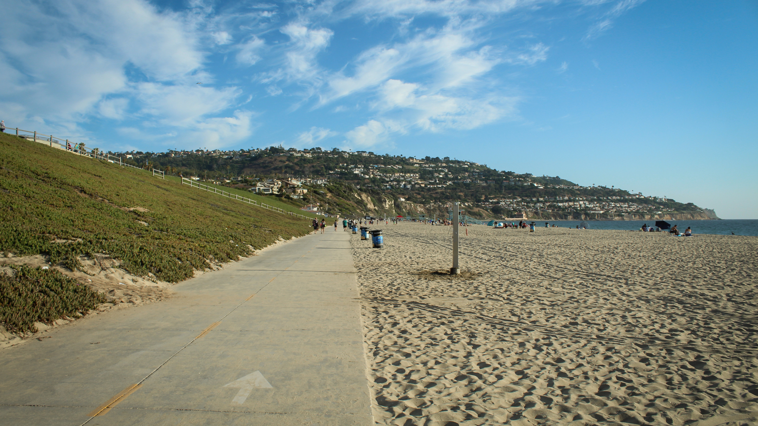 Coastal view near Torrance and the Palos Verdes hillside